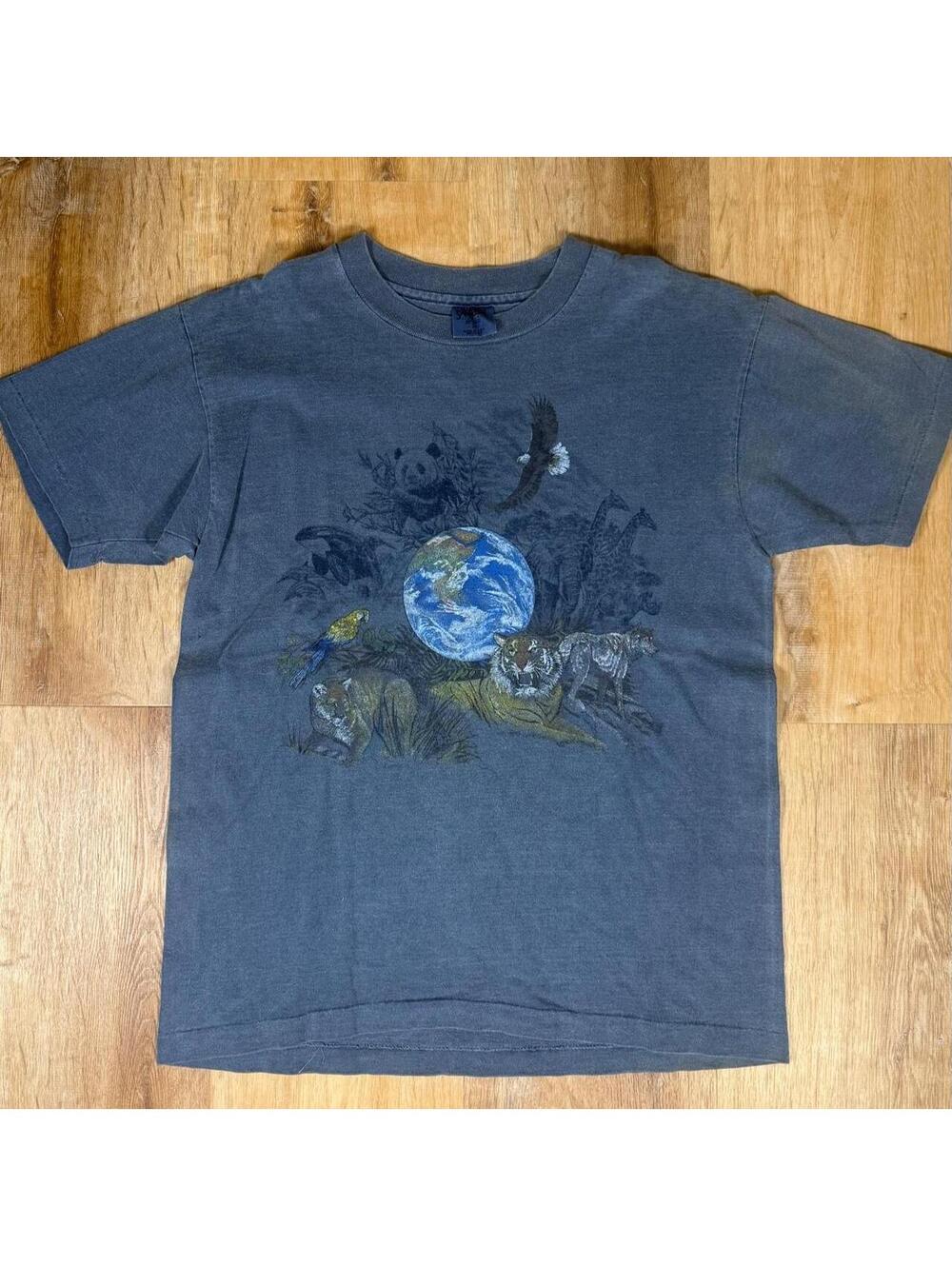 90s Grey Nature & Animal Conservation Graphic T-Shirt – Size M